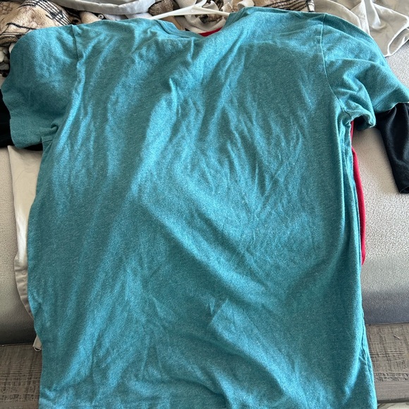 Rvca size L in decent condition - Picture 2 of 3